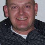 Aarie is 52 jaar oud.