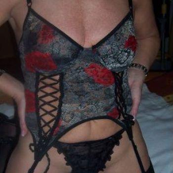 Kiani42 uit (antwerpen)