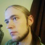 Joey-Dordrecht is 44 jaar oud.