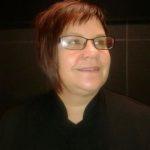Juliati is 53 jaar oud. 32630165006408373251.jpg
