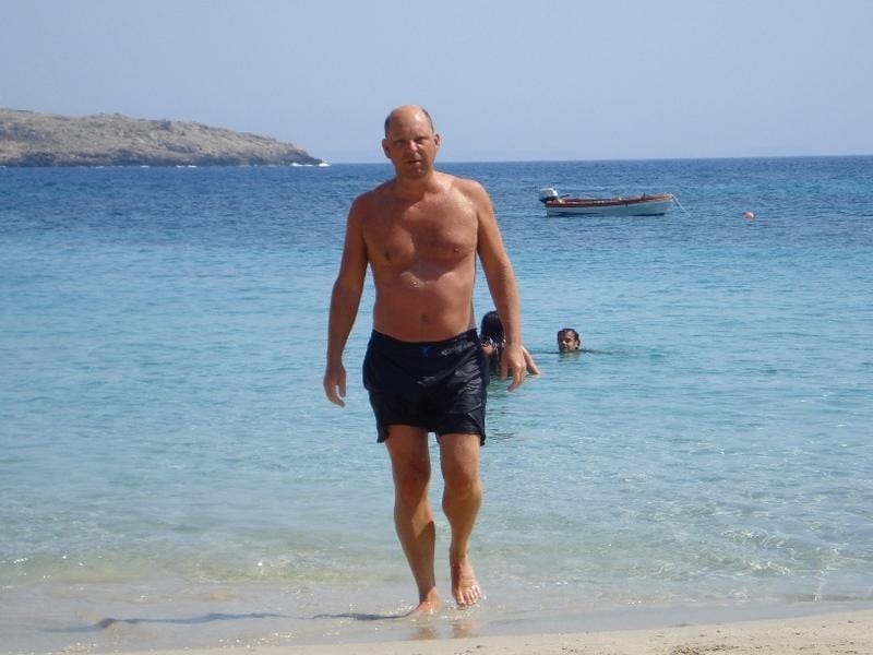 Sissyprincess is 52 jaar oud.