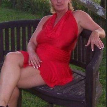 Katie uit warniahuizen  (friesland)