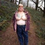 Hotterthanmy is 59 jaar oud.