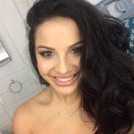 Monika90 is 32 jaar oud.